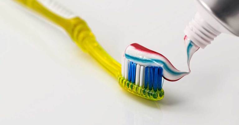 kako pravilno njegovati zube