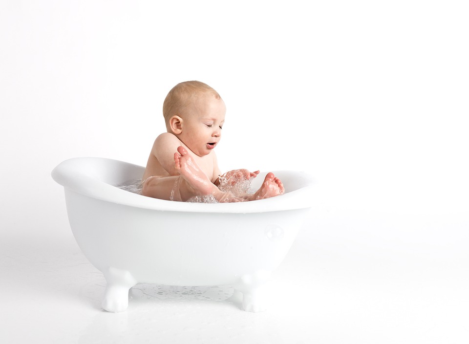 kako pravilno okupati bebu - preporuke